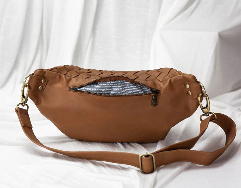 milloo Haris Fanny Pack Handwoven Milk Coffee