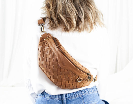 Sac banane milloo Haris tissé à la main rose vintage