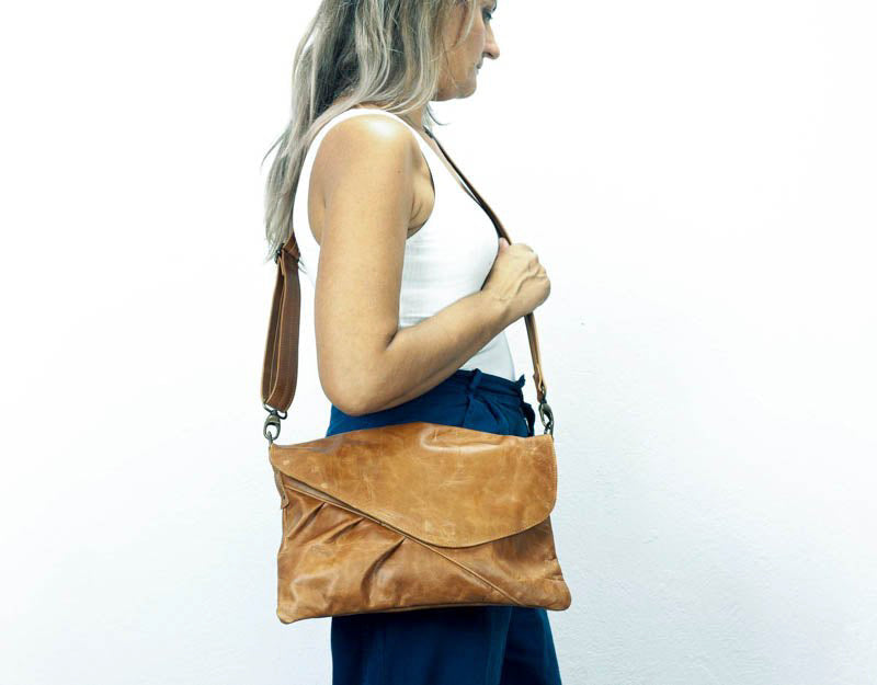 Sac à bandoulière Erato de Milloo en marron vieilli