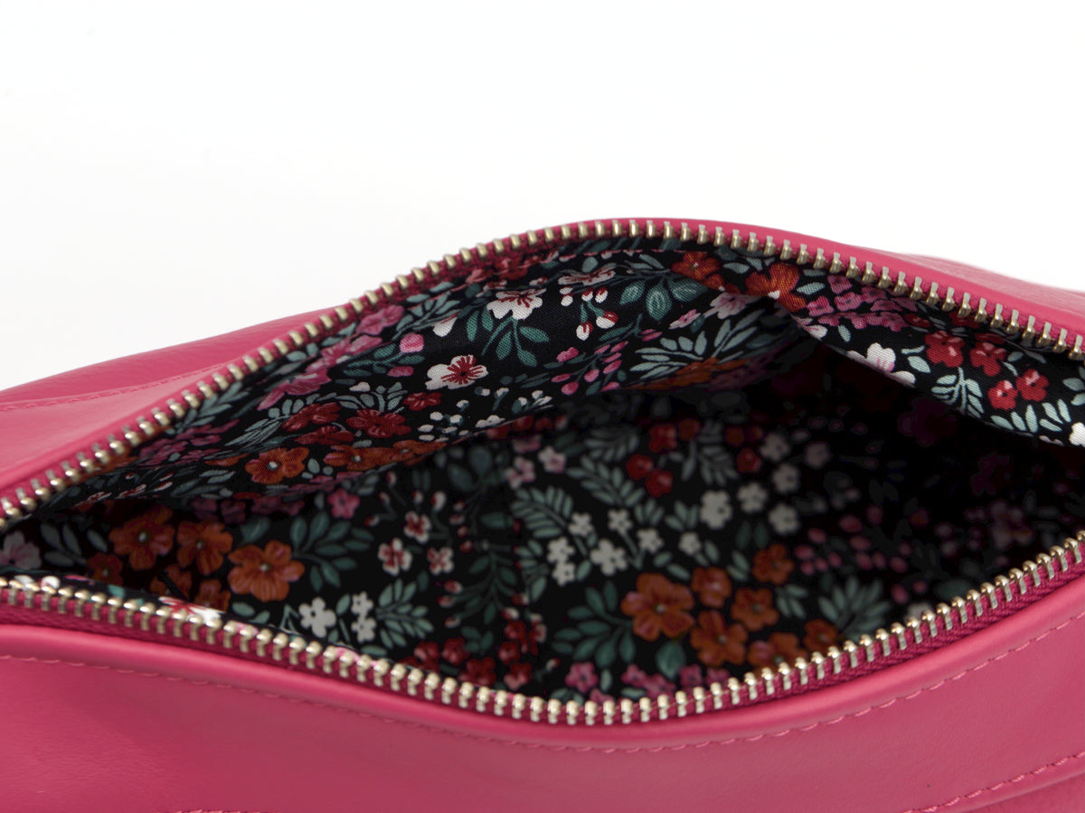 milloo Estia Accessory Bag Fuchsia
