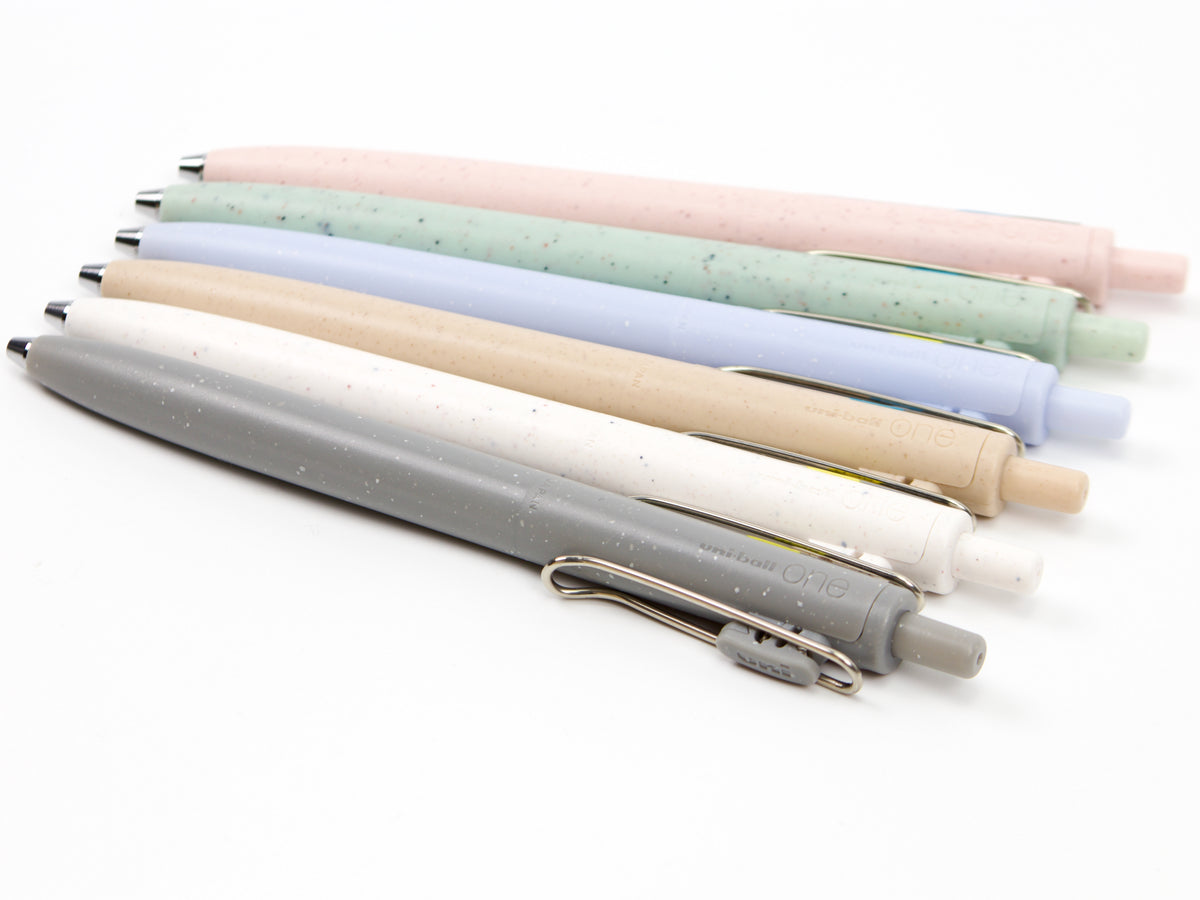 Uniball One Feel Textura Tierra Color