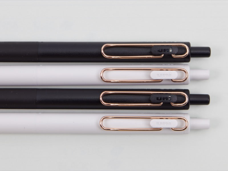 Clip Uniball One en oro rosa
