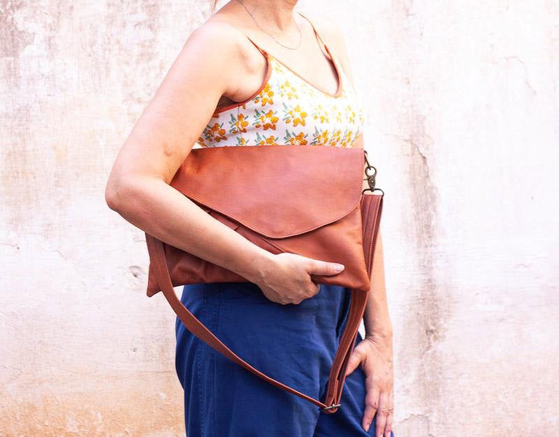 milloo Erato Crossbody Burgundy